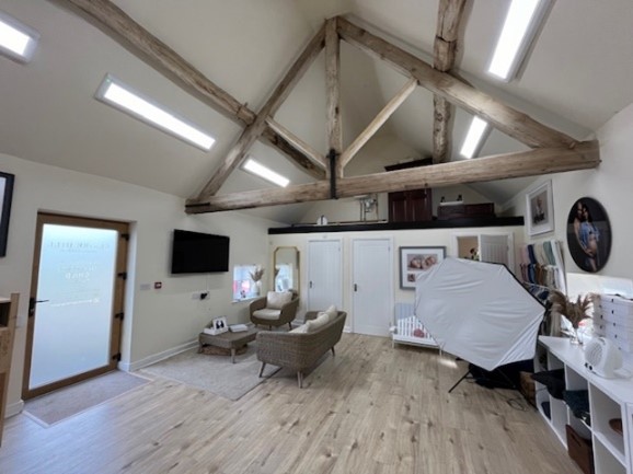 Perton Court Barns, Jenny Walkers Lane, Perton